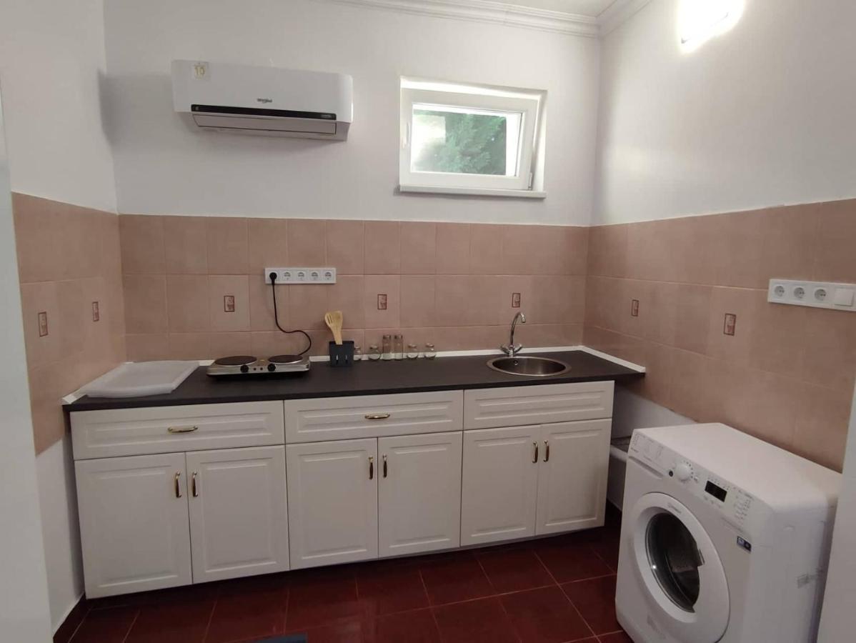Rakos-Patak Family House Hotel บูดาเปสต์ ภายนอก รูปภาพ