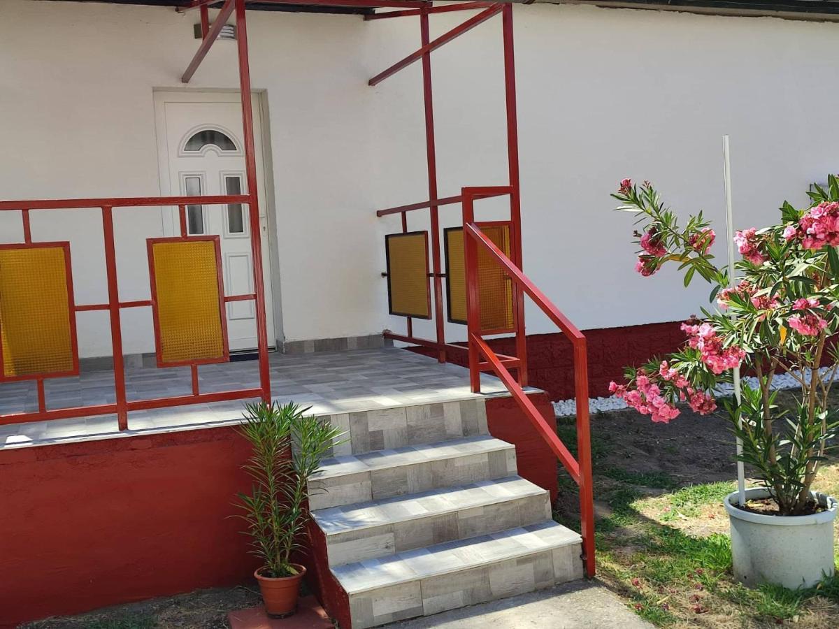 Rakos-Patak Family House Hotel บูดาเปสต์ ภายนอก รูปภาพ
